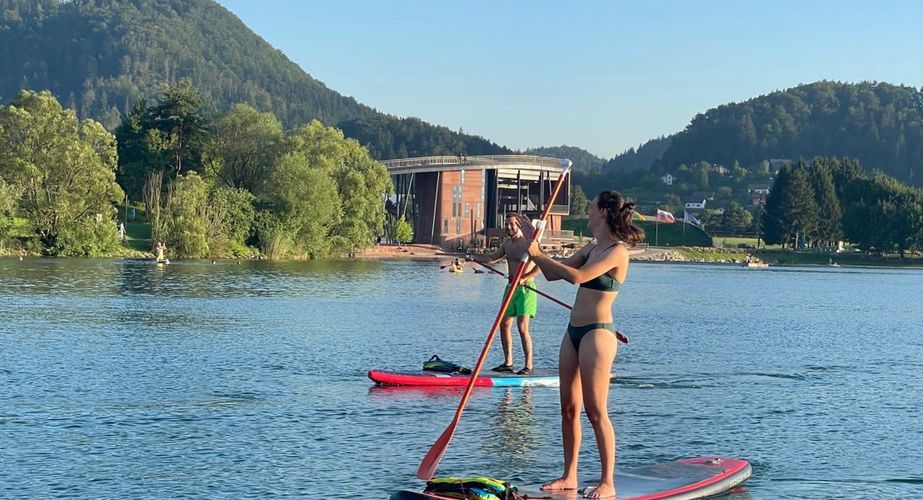 SUP op het meer van Velenje SUP op het meer van Velenje